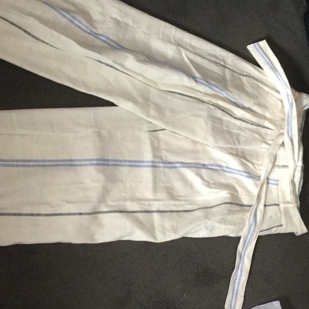 Ann Taylor cotton and spandex pant